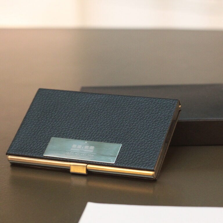 Hộp đựng namecard da 3 namecard 2