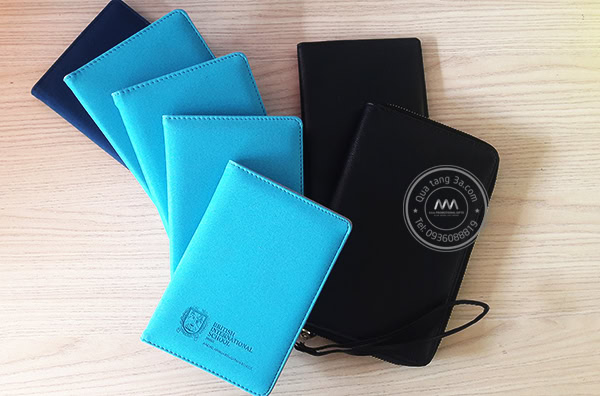 Quà tặng doanh nghiệp PassPort Cover in logo mẫu 1