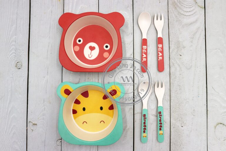 Set ăn dặm bột tre – Quà tặng thân thiện môi trường
