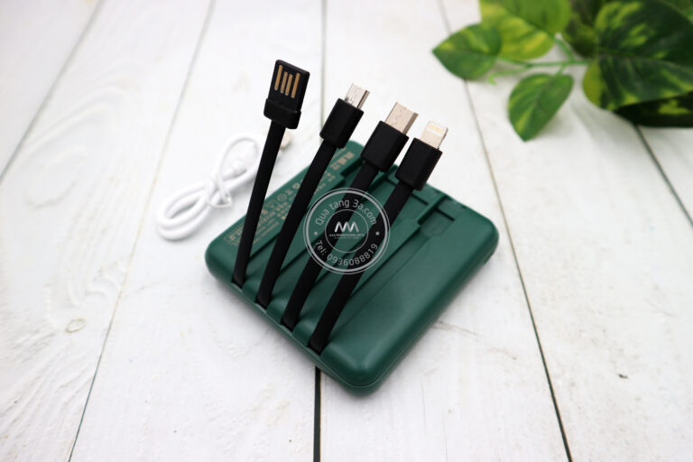 Pin sạc dự phòng 4 trong 1 | Quà tặng công nghệ phù hợp cho mọi khách hàng 10 IMG 3998 1