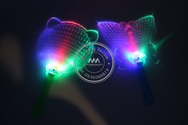 Quạt nhựa quảng cáo cầm tay phát sáng độc đáo