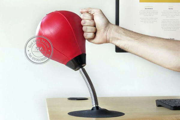 Bóng đấm xả stress – Quà tặng văn phòng xua tan áp lực công việc