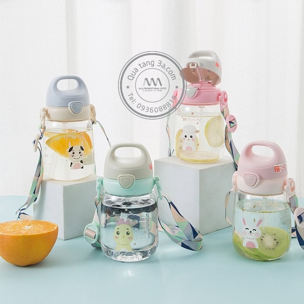 Bình nước in logo - bình nước quà tặng khách hàng “nhí” siêu sang chảnh