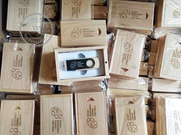 USB gỗ - Khách hàng NSS